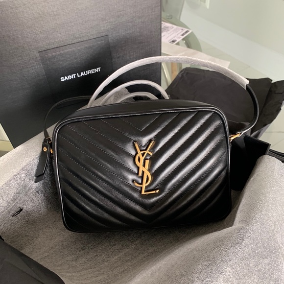 Saint Laurent YSL  Lou Bag in Quilted Leather - Picture 8 of 11